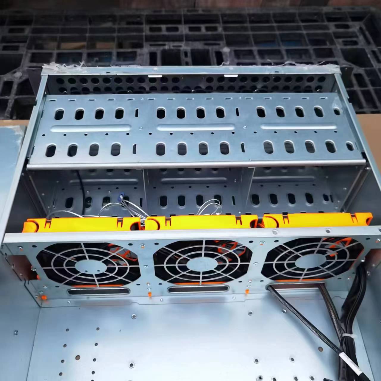 Châssis de serveur en rack ind - 8 Gpu 4U Server Chassis avis et prix